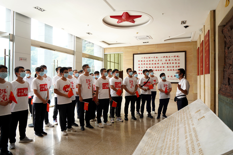 公司團委開展“喜迎二十大、永遠跟黨走、奮進新征程”主題團日活動7