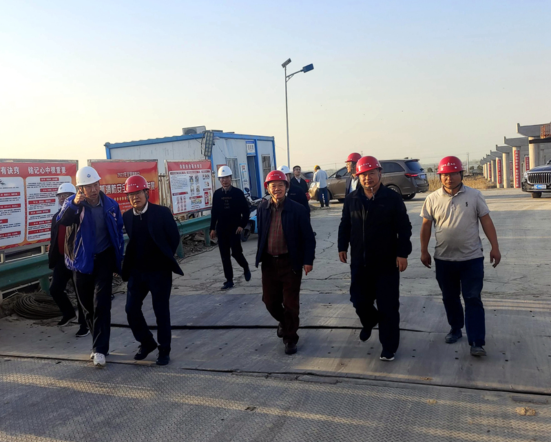 蚌埠市委常委、市政府黨組副書記、常務(wù)副市長葛銳到G206-03標(biāo)項(xiàng)目調(diào)研指導(dǎo)工作